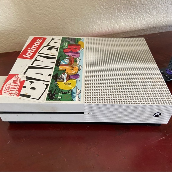 Xbox One S